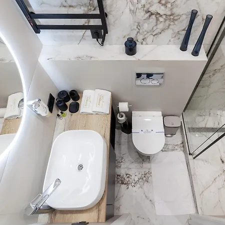 Avangard Shpytalna 23 *