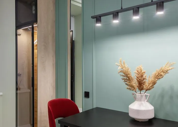 Avangard Shpytalna 23 * Lwów